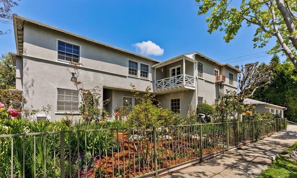 8417 Waring Ave, West Hollywood
