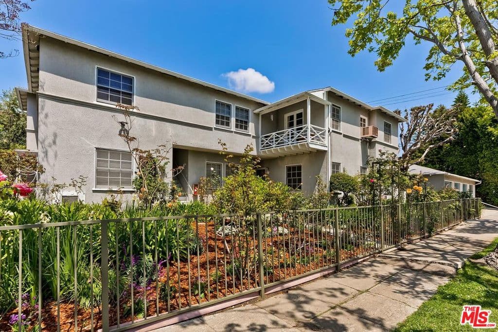 8417 Waring Ave, Los Angeles, CA